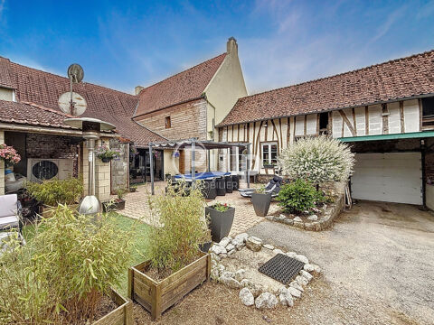   Maison de caract�re au c�ur d'un charmant village de la vall�e de l'Authie Maison - 187 m�