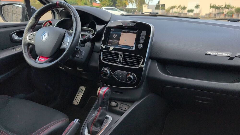 Clio RS 1.6 Turbo 220 EDC6 Trophy - Entretien constructeur 2018 occasion 57370 Phalsbourg