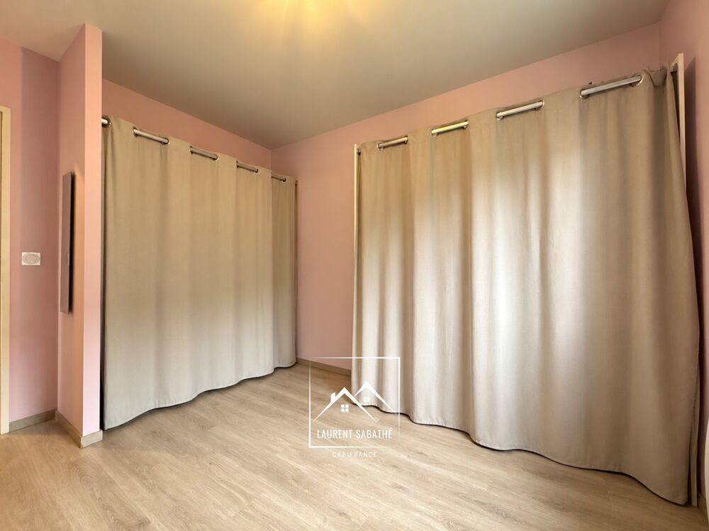 Vente Maison ARTIGUELOUVE (64) – À VENDRE – Maison récente de plain-pied de 92 m² – 3 chambres – Terrasse couverte, jardin et garage Artiguelouve