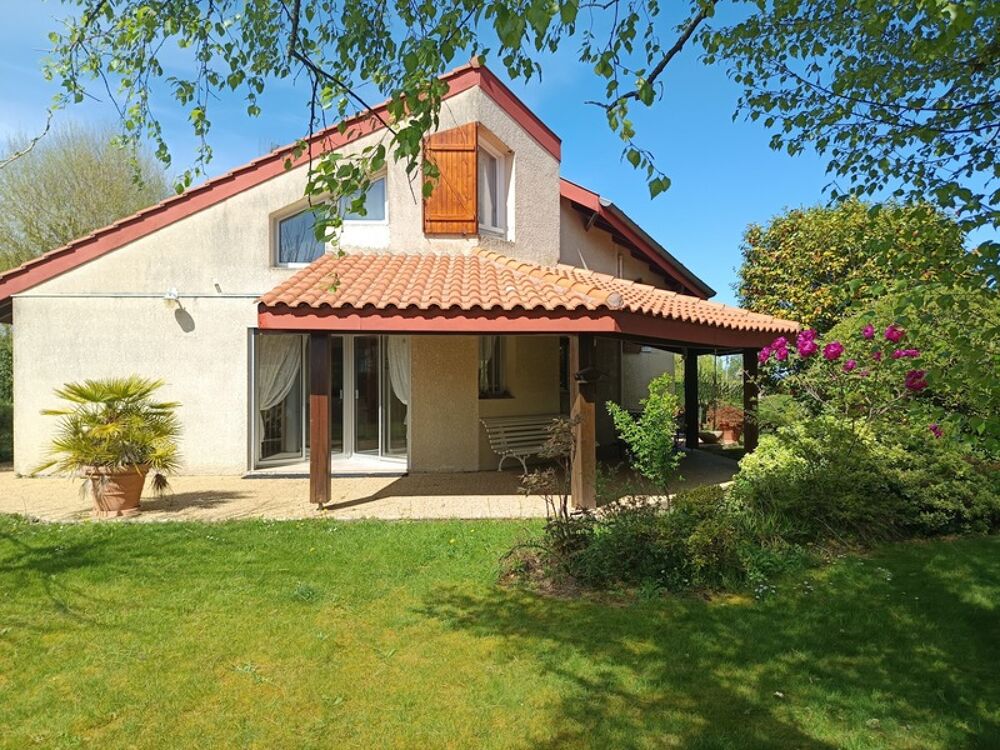 Maison 5 pièces 150 m² · à Aire sur L Adour · 150 m² · 294 000 €