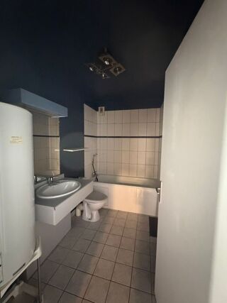  Appartement à louer 1 pièce 28 m²