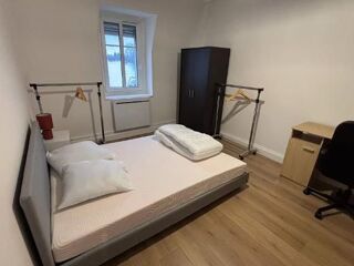  Appartement à louer 3 pièces 79 m²