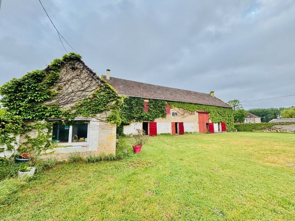 Maison à vendre 10 pièces LA GUERCHE SUR L'AUBOIS (18)
