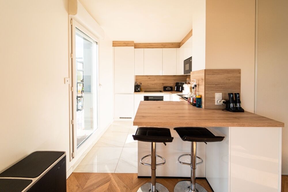 Les Ulis (91940)  Appartement - 73 m2 - 2 Chambres  Dernier étage  Terrasse 45 m²