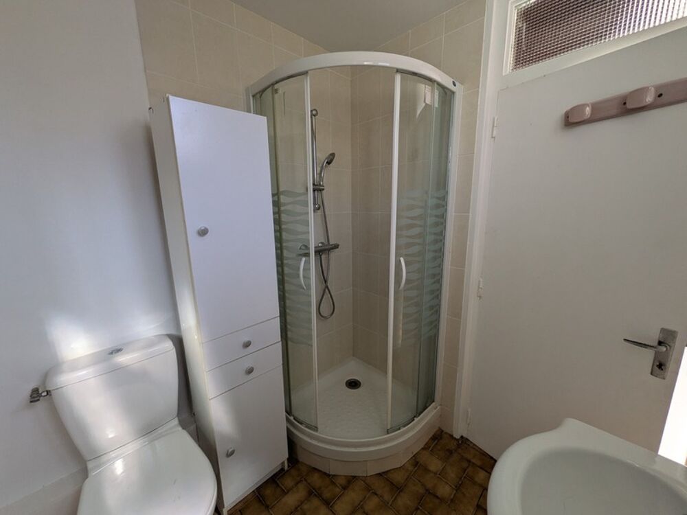 Vente Maison SEGLIEN MAISON EN PIERRE SOUS ARDOISES 65m² ENVIRON 4 PIECES PARCELLE DE 145M² ENVIRON Seglien