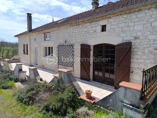 Maison - 4 pièce(s) - 140 m²