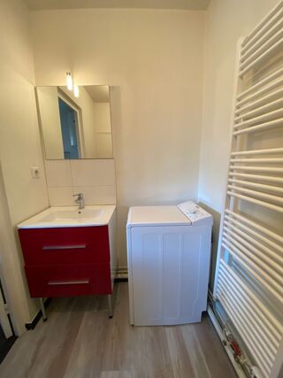  Appartement à louer 1 pièce 33 m²