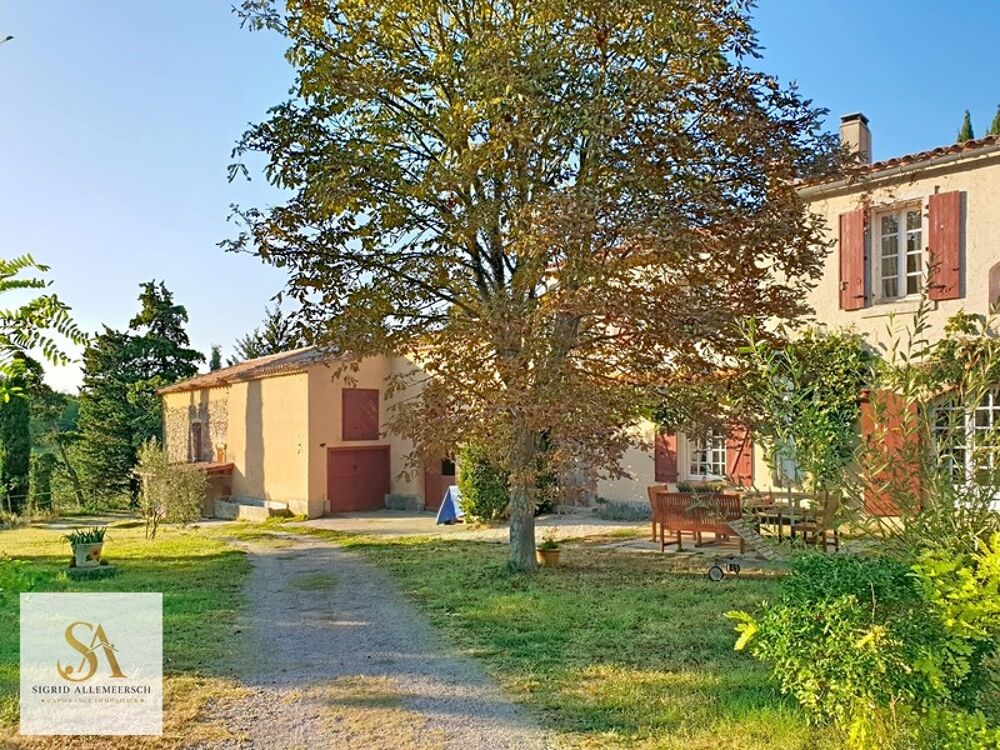 Domaine de caractère de 304 m² sur plus de 60 hectares dun seul tenant  Entre nature, élégance et art de vivre