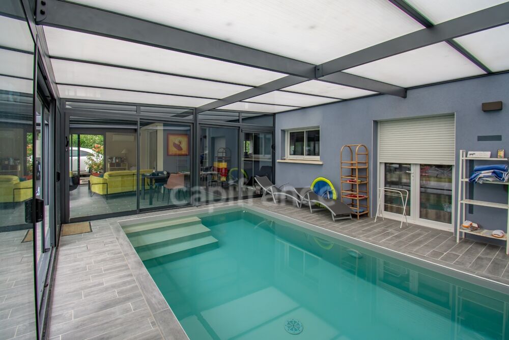 SAUJON  MAISON CONTEMPORAINE AVEC PISCINE INTERIEURE