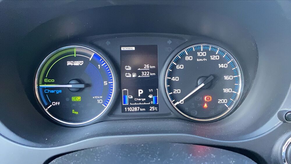 Outlander 2.4 MIVEC 224 Plug in Hybrid 4WD BVA Intense - Automatique E 2019 occasion 59000 Lille