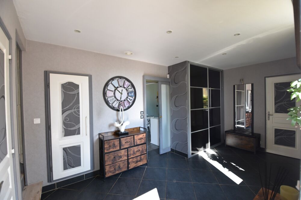 Vente Maison Maison à vendre 8 pièces SAINT AUBIN SUR LOIRE (71) Saint aubin sur loire