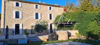  Maison à louer 7 pièces 320 m²