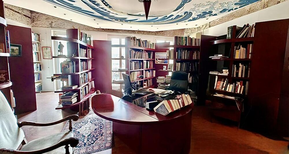   Bureau 