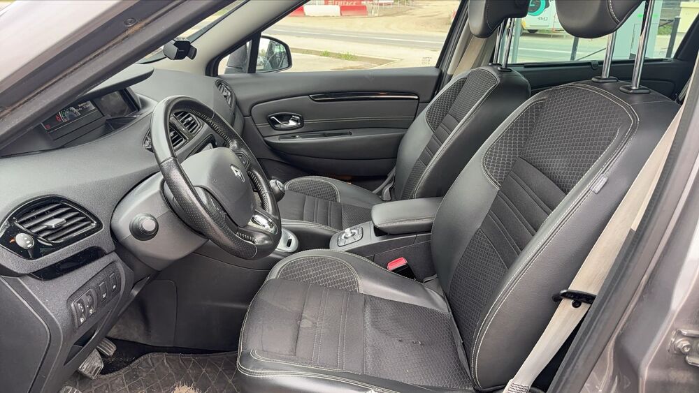 Grand scenic IV III 1.2 TCe 130 Energy Bose 2016 occasion 30000 Nimes