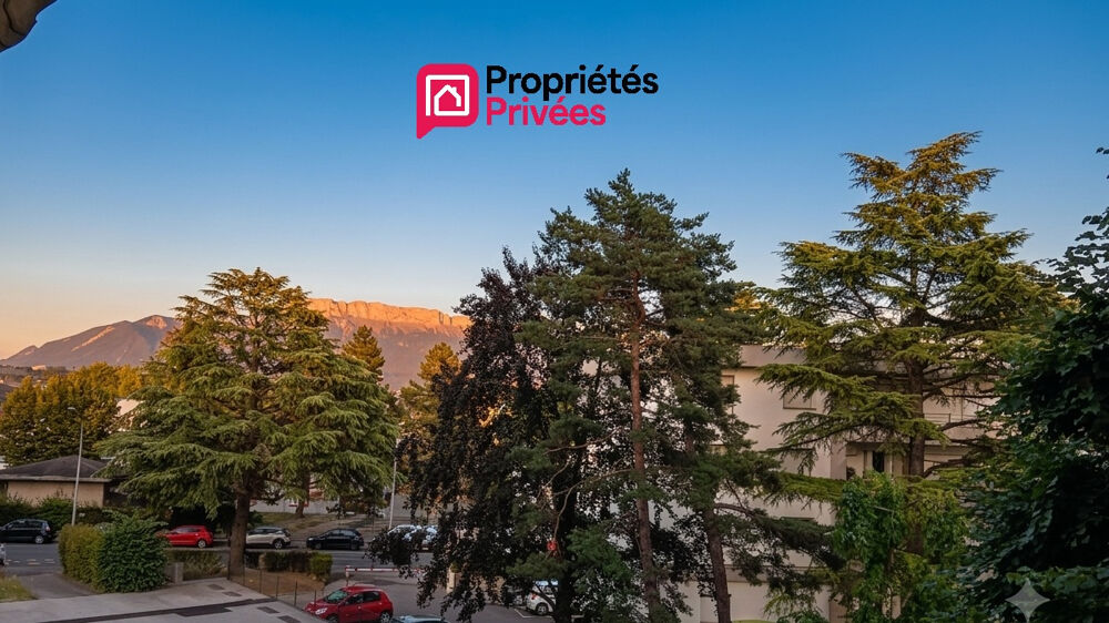 Appartement Type 3 , 72m² carrez, traversant avec Balcon sud/Est