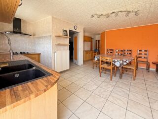  Propriété/château à vendre 5 pièces 182 m²