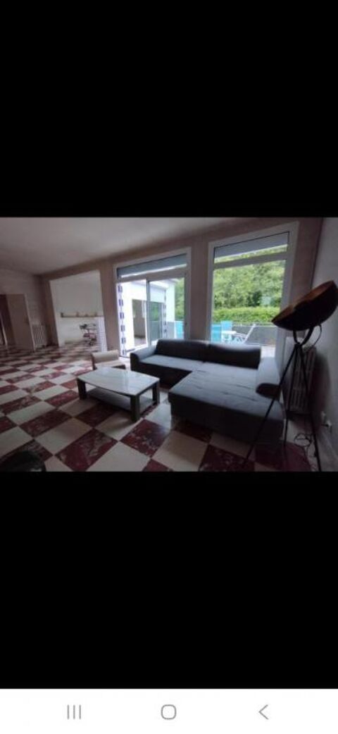  Appartement � louer 6 pi�ces 150 m� Montreuil