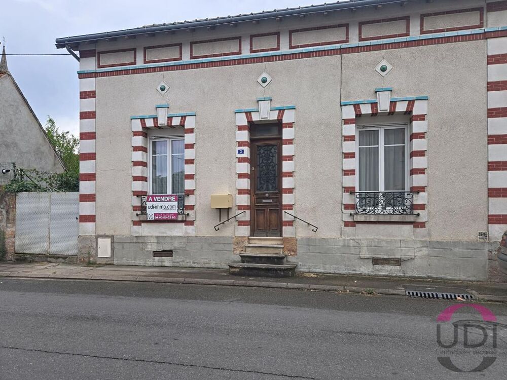 Maison de charme  Beaux volumes, très bon état général et DPE D
