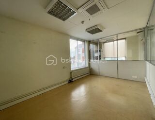  Immeuble à vendre 12 pièces 1600 m²