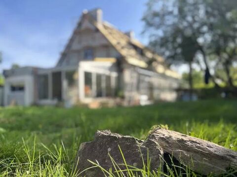  Appartement � louer 5 pi�ces 253 m�