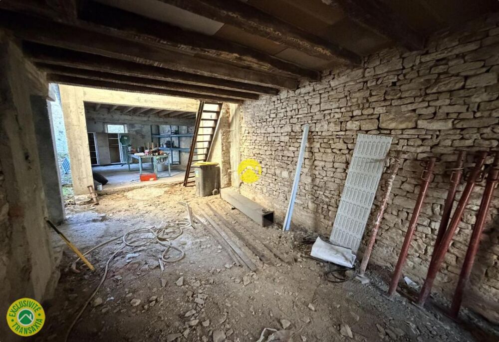 Garage avec atelier et cour