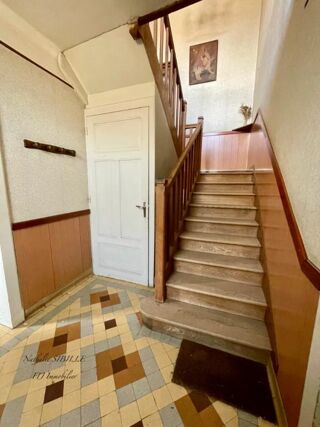  Maison à vendre 15 + pièces 346 m²