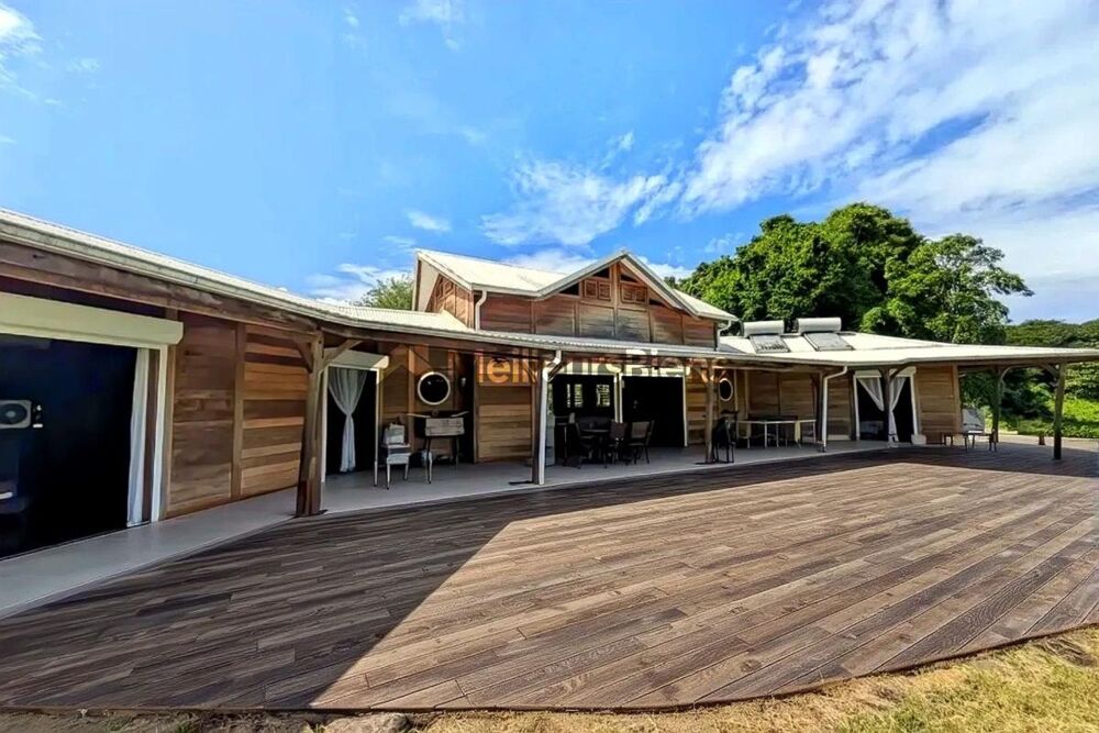 à vendre  Maison Goyave (97128)