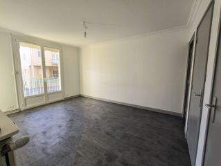  Appartement à louer 3 pièces 56 m²