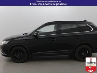 Outlander DI-D 150 4WD Black Collection +Toit 2018 occasion 10150 Lavau