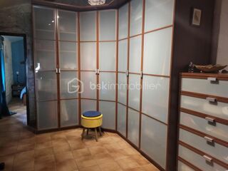  Maison  vendre 8 pices 366 m