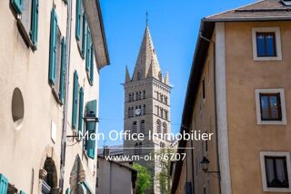  Immeuble à vendre 10 pièces 400 m² Embrun