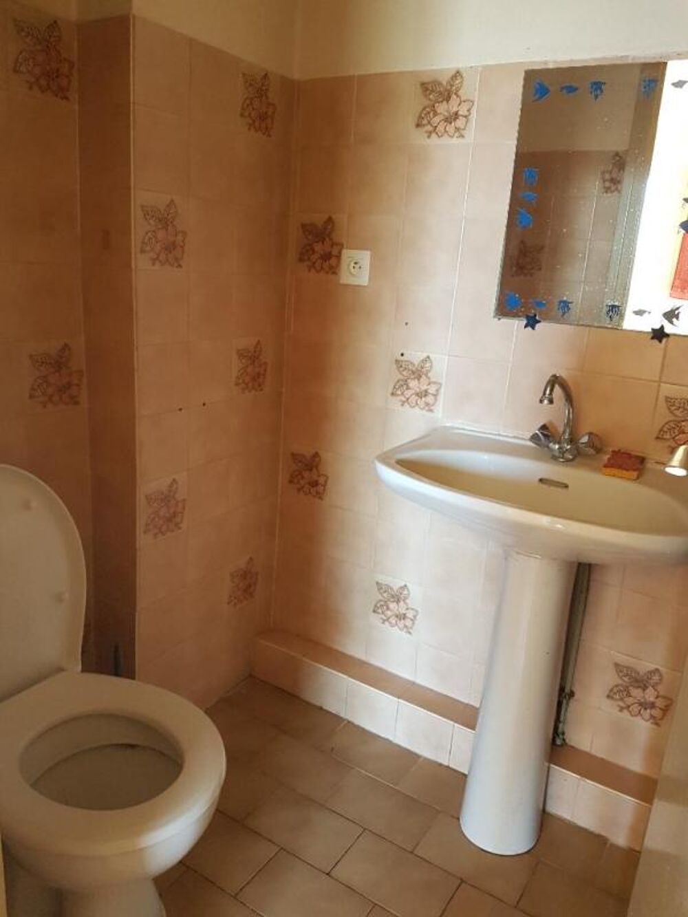 Appartement T2 dans une résidence calme, sécurisée, proches des commerces et toutes commodités