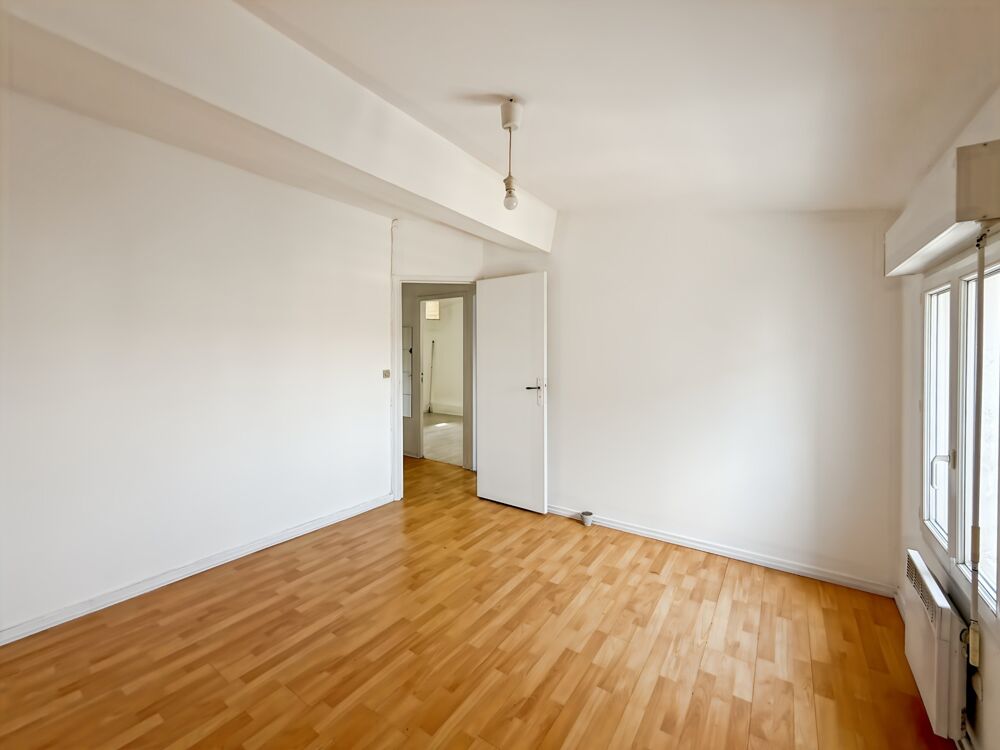 Idéal investisseur  Lumineux T2 bis de 46 m²  Bordeaux Capucins / Victoire