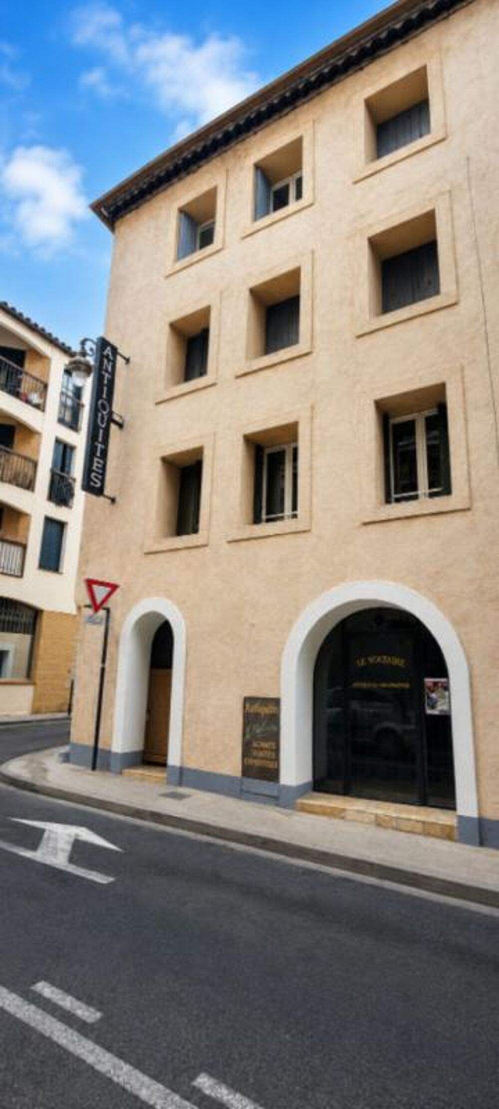 Vente Immeuble NARBONNE CENTRE-VILLE - IMMEUBLE DE RAPPORT - 14 pièces Narbonne