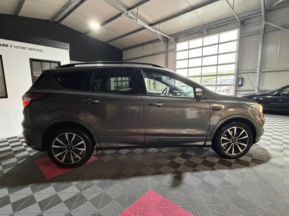 Kuga ST-Line 2017 occasion 85190 Venansault