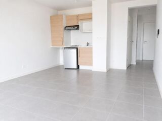  Appartement à louer 1 pièce 33 m²