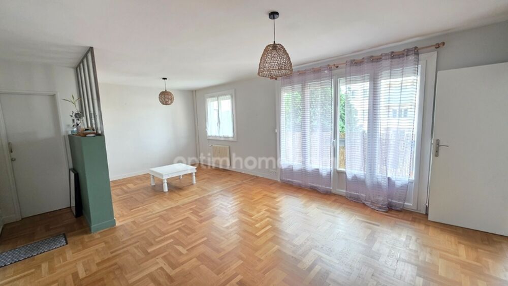 Vente Appartement COUP DE COEUR POUR CET APPARTEMENT DE TYPE 4 ENTIEREMENT RENOVE AVEC ASCENSEUR GARAGE BALCON CAVE ET CELLIER Limoges