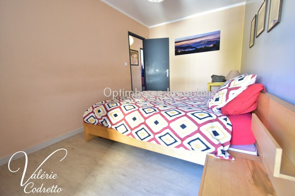 Vente Appartement Appartement traversant 87 m² avec terrasse plein sud, parking et 2 caves – Hyères Centre 83400 Hyeres