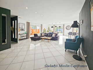  Propri�t�/ch�teau � vendre 9 pi�ces 441 m�