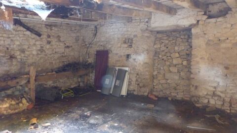 Dpt Deux Sèvres (79), à vendre SAINT LOUP LAMAIRE Bâtiment à rénover 4000 79600 Saint loup lamaire