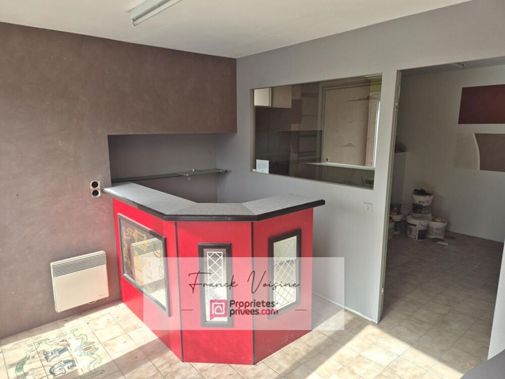 Vente Immeuble A VENDRE à Rochetrejoux, atelier de 173 m2 env Rochetrejoux