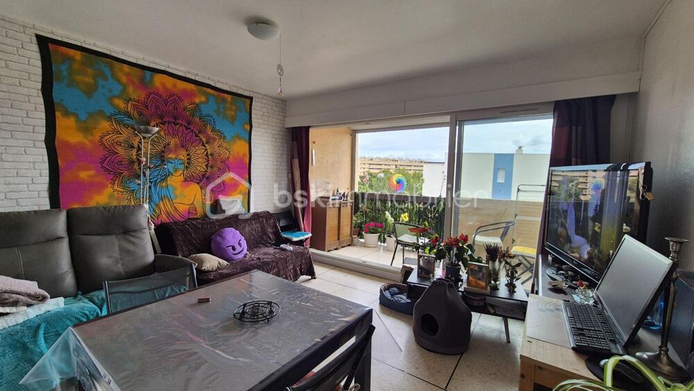 A VENDRE APPARTEMENT T2 LOUE A L ANNEE 39M² A SAINT CYPRIEN PLAGE - COTE PORT - LOGGIA - CAVE INDIVIDUELLE - PARKING PRIVE - VUE