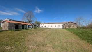  Maison à vendre 10 pièces 265 m²