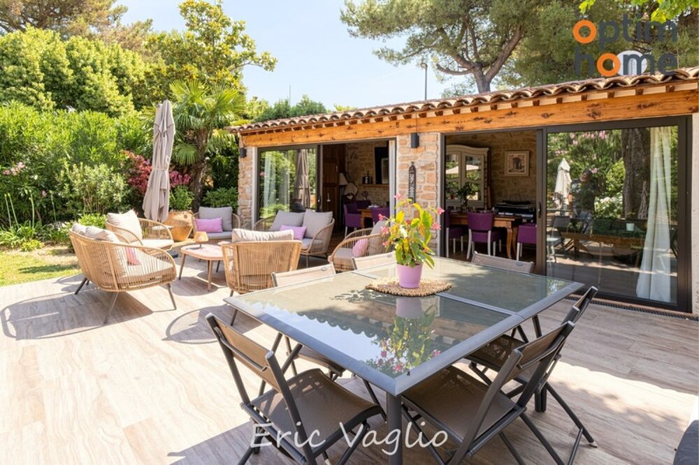 Vente Maison Trets à 20 mn d'Aix-en-Provence - Vente Villa T9 de 312 m2 sur un terrain de 1380 m2 avec piscine, au calme et sans vis à vis Trets