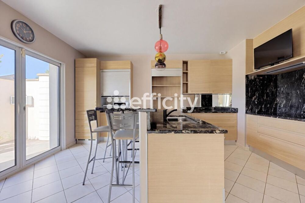 � vendre  Villa La Queue-en-Brie (94510)