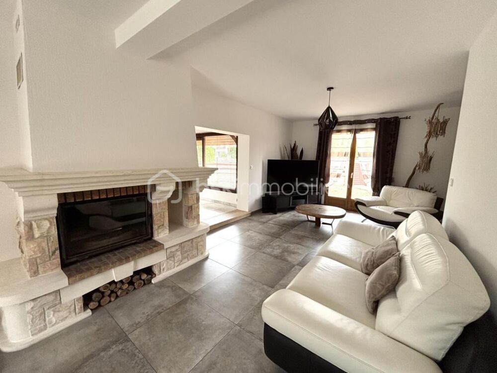 Vente Maison Maison Familiale avec piscine La ferte alais