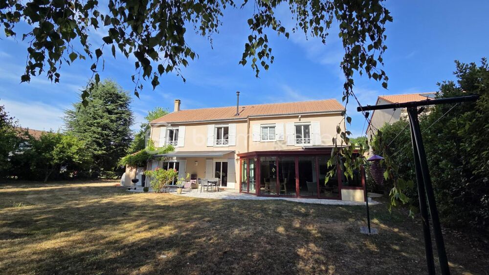 Vente Propriété/Château MAISON DE 7 PIECES 190 M2 type ROSEMARY Ozoir la ferriere