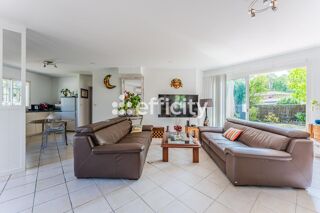  Villa à vendre 7 pièces 157 m²