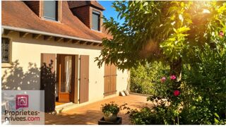 Vente Maison Cosnac. Spacieuse maison familiale de 230 M2 avec piscine et sous sol semi-entéré Cosnac