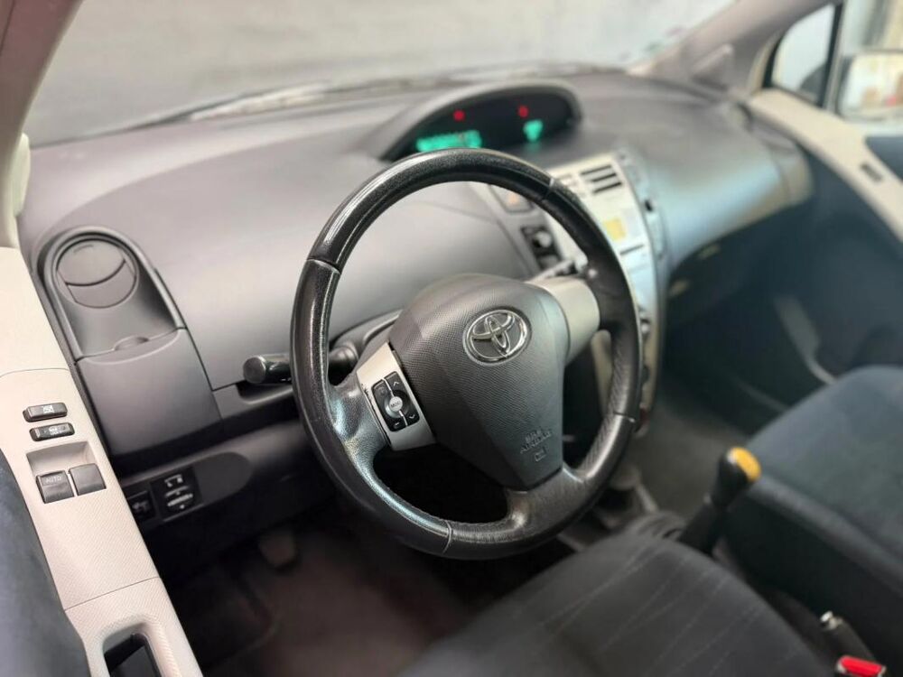 Yaris LUNA PACK 1.4 D-4D DIESEL – 2008 CLIMATISATION TOYOTA YA UNA 2008 occasion 73000 Chambery